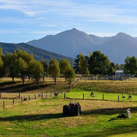 Kepler Mountain View Villa Manapouri Eksteriør bilde